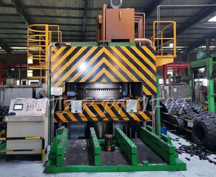 1500ton solid tyre curing press