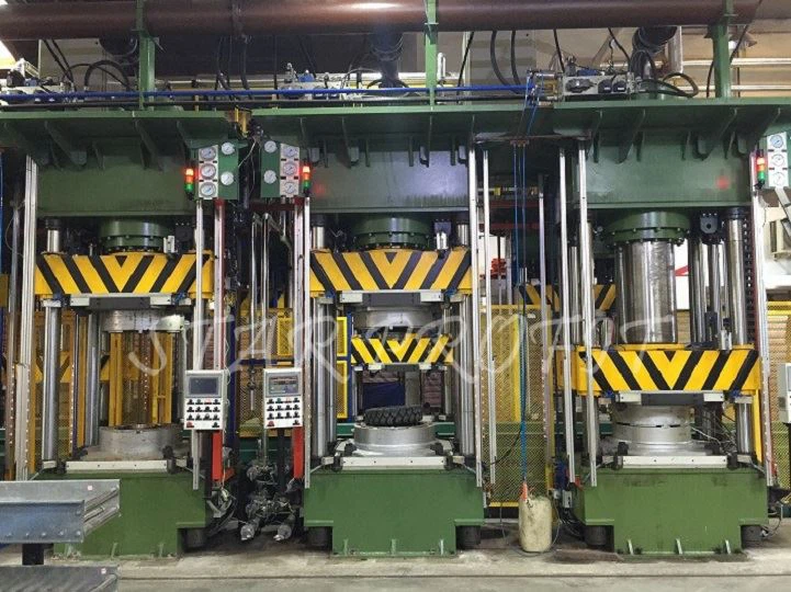 350ton solid tyre curing press